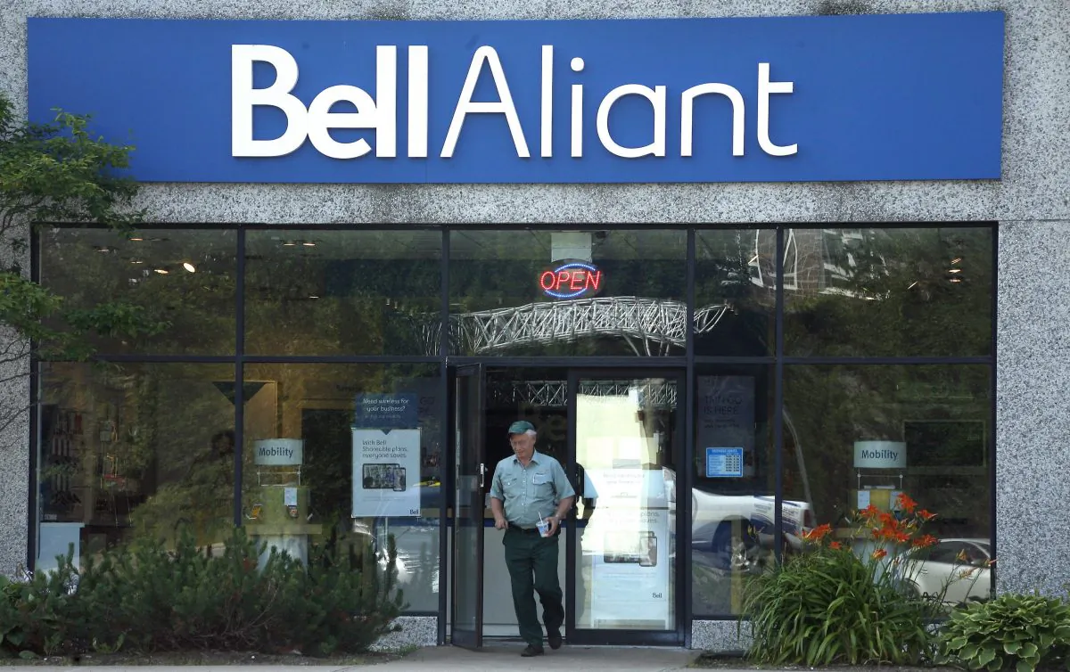 A Bell Aliant retail location in Dartmouth, N.S. on July 23, 2014. (The Canadian Press/Darren Pittman) 