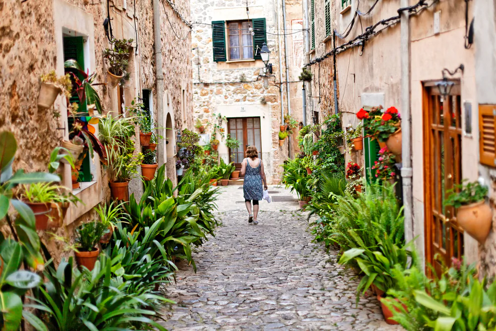 Street of Majorca Island Spain. (*Shutterstock)