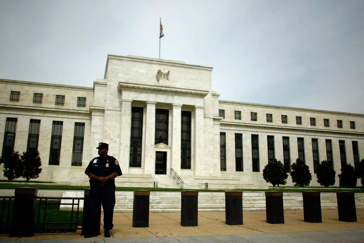 A Federal Reserve Law Enforcement officer stands outside the Federal Reserve in Washington. (Chip Somodevilla/Getty Images)