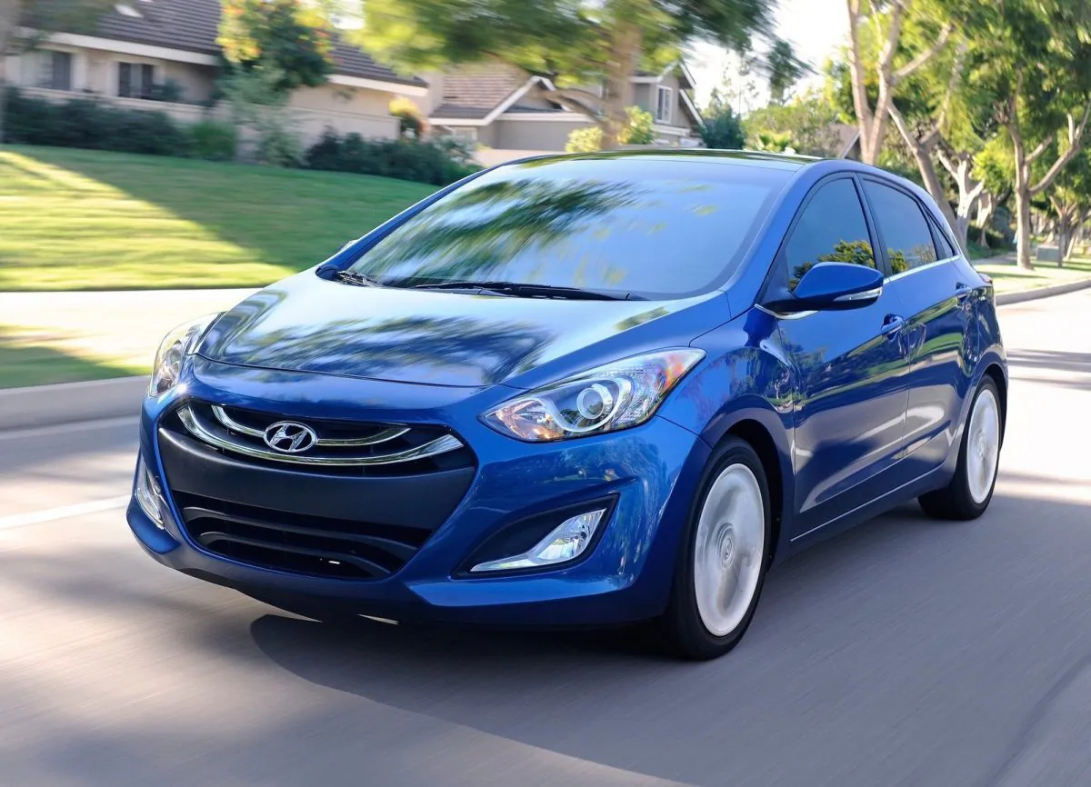 2014 Hyundai Elantra GT (Courtesy of NetCarShow.com)