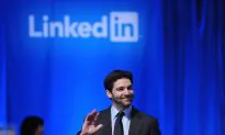 LinkedIn Connects With Beijing, Censors Falun Gong