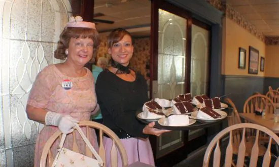 Mamie Eisenhower Lives