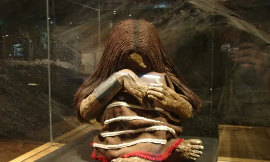 5 Heart-Warming and Heart-Breaking Archaeological Discoveries