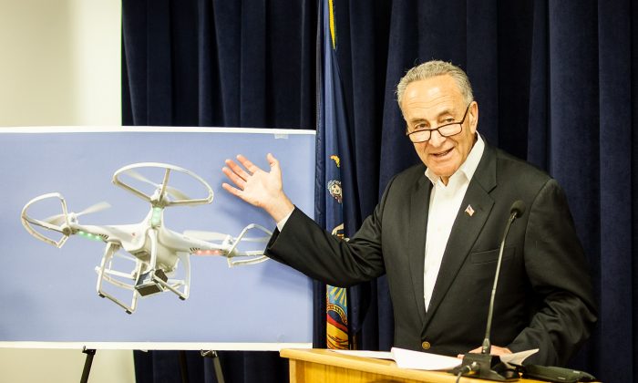 Senator Charles Schumer at his press conference on drone regulation in his Manhattan office, New York, Aug 3, 2014. (Petr Svab/Epoch Times)