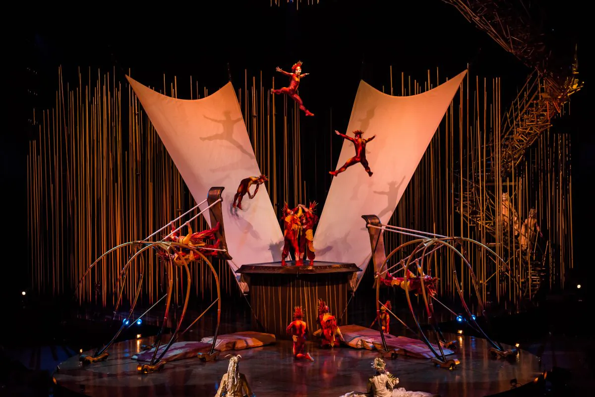 Cirque du Soleil costumes by Eiko Ishioka. © 2014 Cirque du Soleil (Martin Girard / shootstudio.ca)