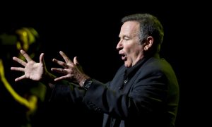 Robin Williams Cause of Death? How Did Mork & Mindy, Hook, Jumanji Actor Die? (+Age?)