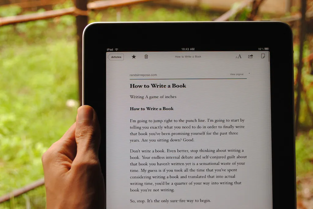 "Our technique distorts the image such that, when the intended user looks at the screen, the image will appear sharp to that particular viewer," says Brian Barsky. "But if someone else were to look at the image, it would look bad." (smokingapples.com)