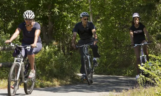 Obama Family Travel, Vacations Have Cost $85 Million