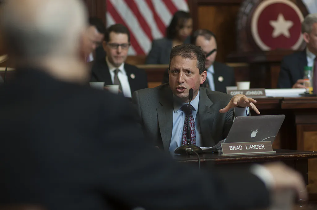 Councilmember Brad Lander at a stated City Council meeting. (William Alatriste)