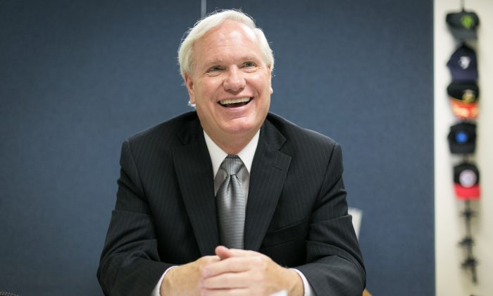 Senator Tony Avella who is running against John Liu in the Democratic Primary for New York’s 11th state senate district, in Queens, New York City, on June 24, 2014. (Benjamin Chasteen/Epoch Times)
