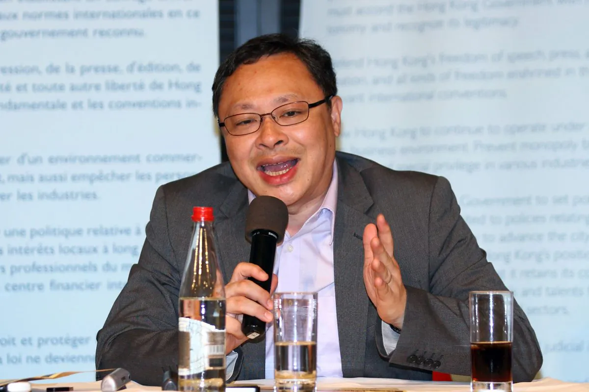 Tai Yiu-ting calls on all Hong Kongers to vote in Occupy Central’s Civil Referendum on June 23, 2014. (Poon/Epoch Times)