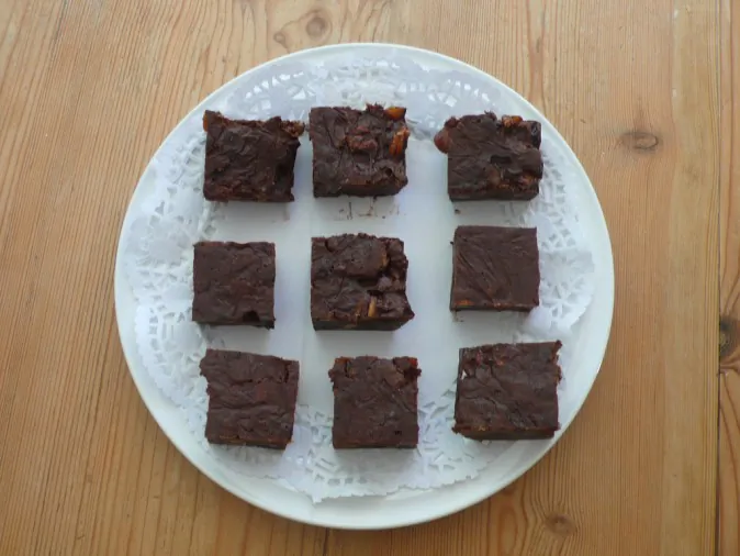 Chocolate Fridge Cake ( Tim Regan, CC BY 2.0)