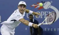 Spaniard Sorry for Comparing Hotel to Jail