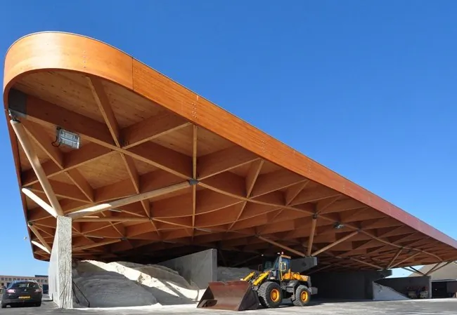 Highway support center and salt deposit. Image courtesy of Boris Zeisser from 24H-architecture.
