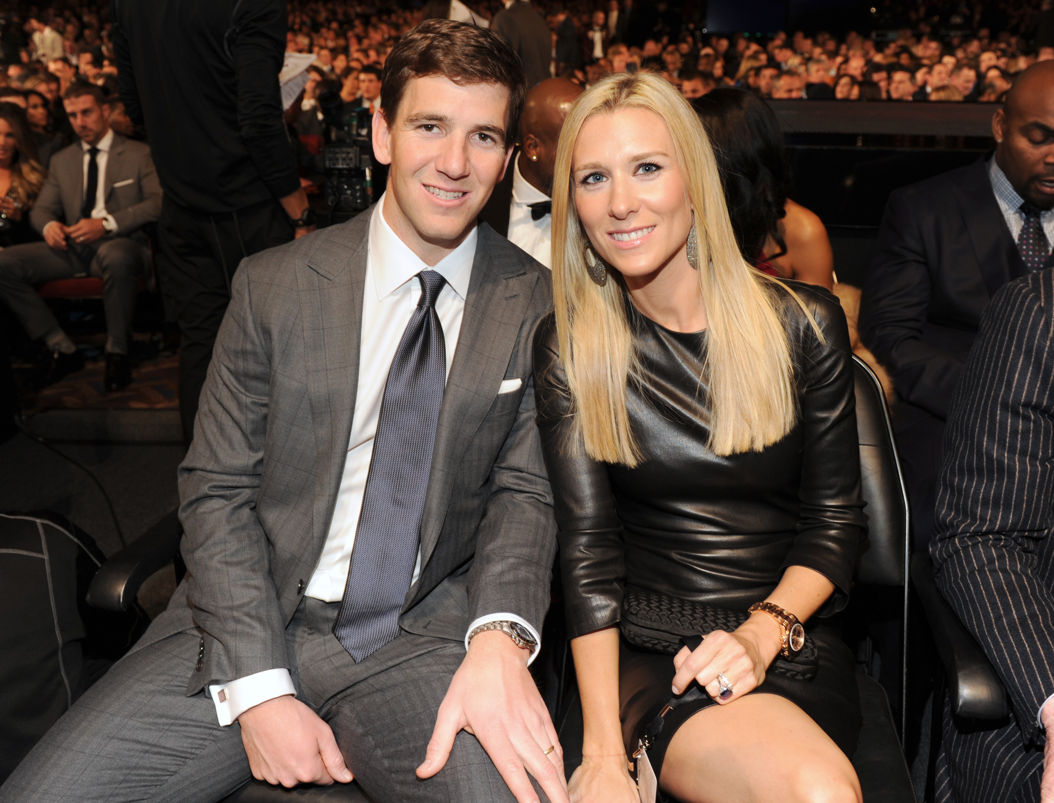 Eli Manning Wife Abby McGrew and Children Ava and Lucy (+Pictures)