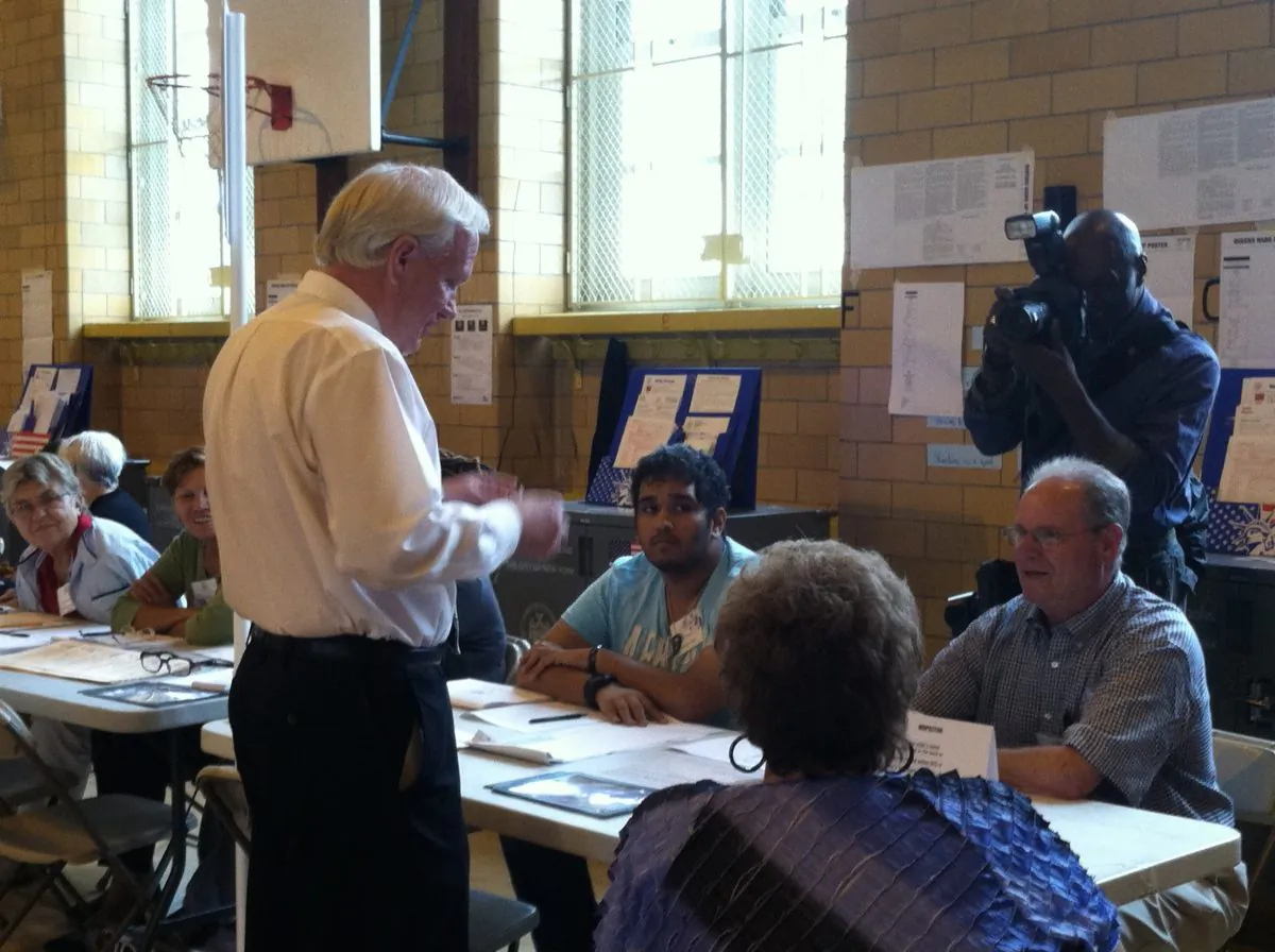 Incumbent state Senator Tony Avella casts his vote at a polling station in north Flushing on Tuesday, Sept. 9, 2014. He faces off with challenger and former city comptroller John Liu in a tight race. (Annie Wu/Epoch Times)