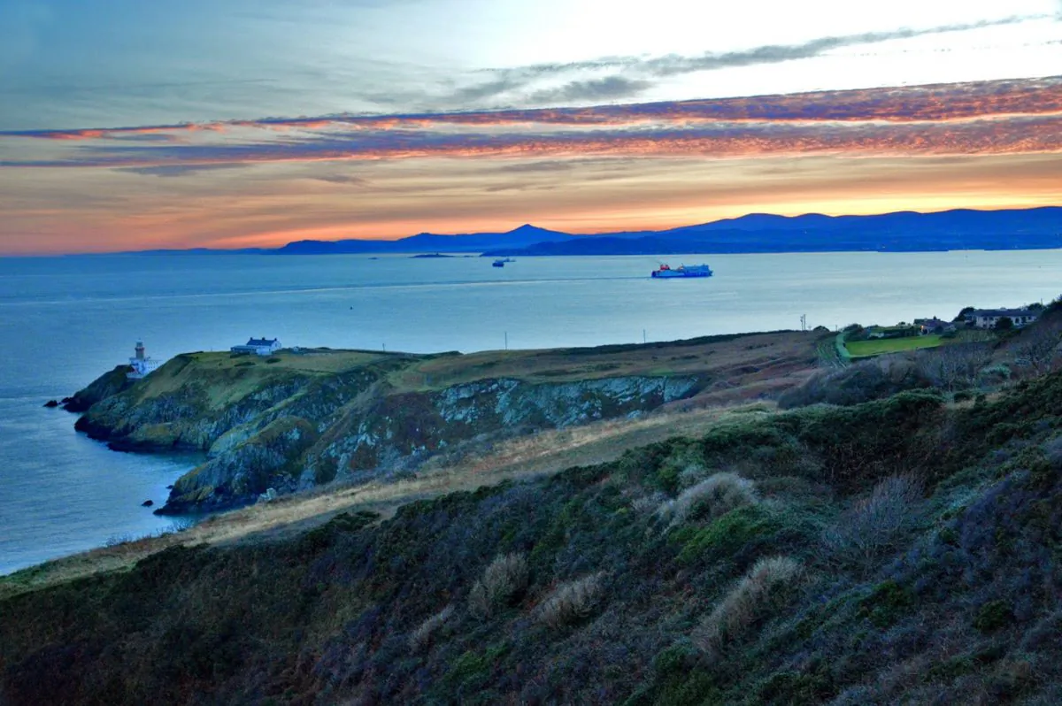 Sunset in Howth (Tomasz Lisowski, Adventurous Travels)