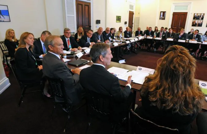 The joint White House – VA roundtable discussion brought together key government agencies, education entrepreneurs and thought leaders, social impact subject matter experts and private sector employers to discuss the potential benefits of accelerated learning programs.
