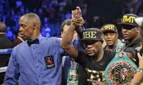 Floyd Mayweather Next Fight: Sugar Ray Leonard Says Mayweather-Pacquiao Should Happen