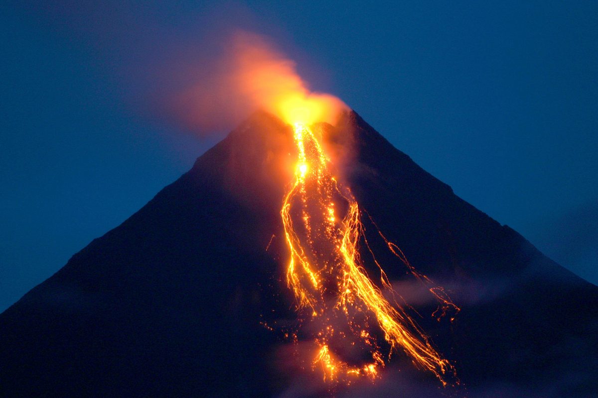 Природные явления извержение вулкана