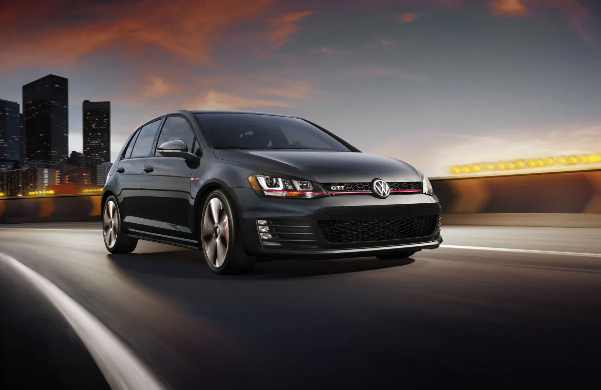 2015 Volkswagen Golf GTI (Courtesy of NetCarShow.com)