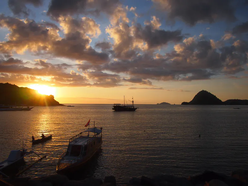 Labuan Bajo (James Clark, Nomadic Notes)