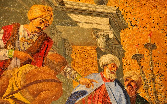 Detail from an ancient Venetian golden mosaic showing three Egyptian Arabs in Alexandria. (Shutterstock*)
