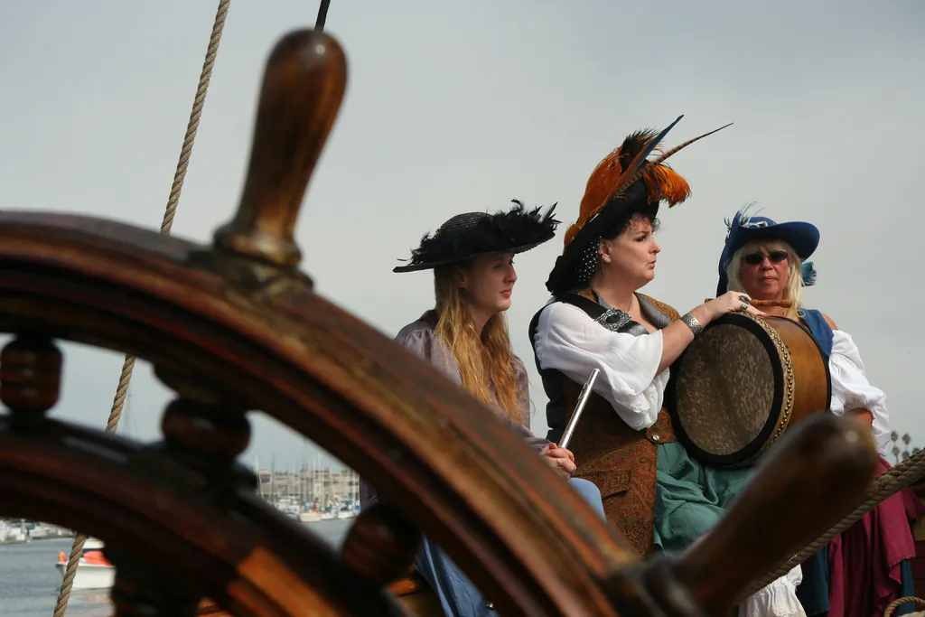 Few would argue piracy is not changing the industry, but is it really killing it? (Magic Madzik, CC BY)