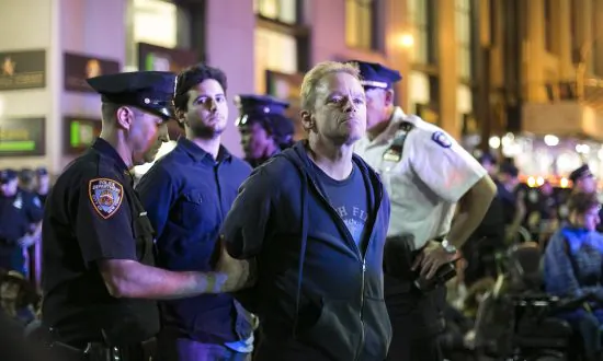Mayor, Council Members Praise Wall Street Protesters