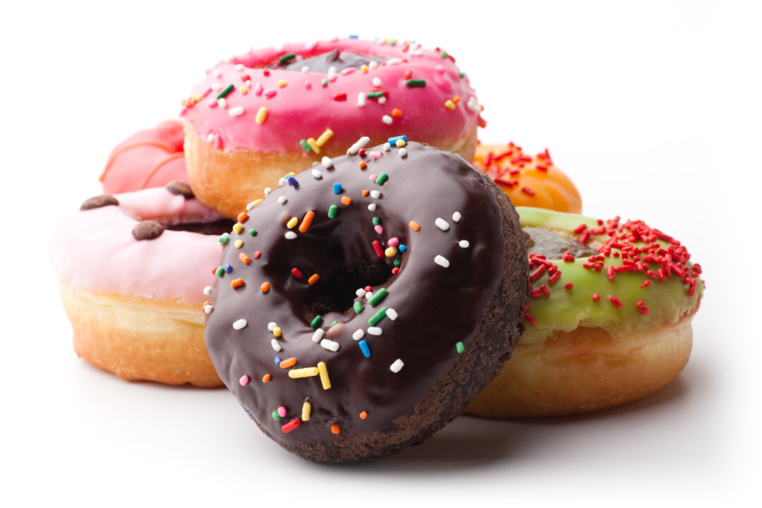 Eating sugar and carbs can make you crave them. (Sergey Skleznev/iStock/Thinkstock)