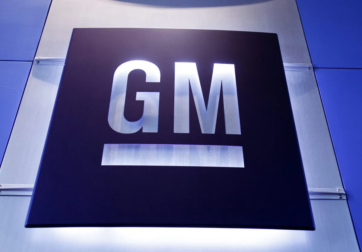 A General Motors logo is shown at the General Motors Technical Center, on June 5, 2014, in Warren, Michigan. (Bill Pugliano/Getty Images)
