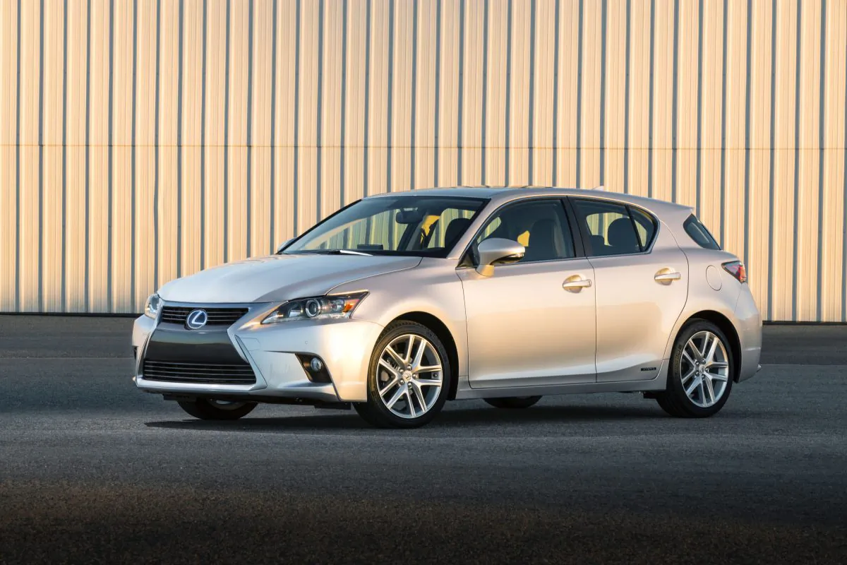 Lexus CT 200h (Courtesy of Lexus)