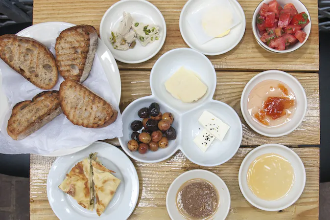 The Turkish breakfast spread at Entwine.
(Rob Counts/Epoch Times)