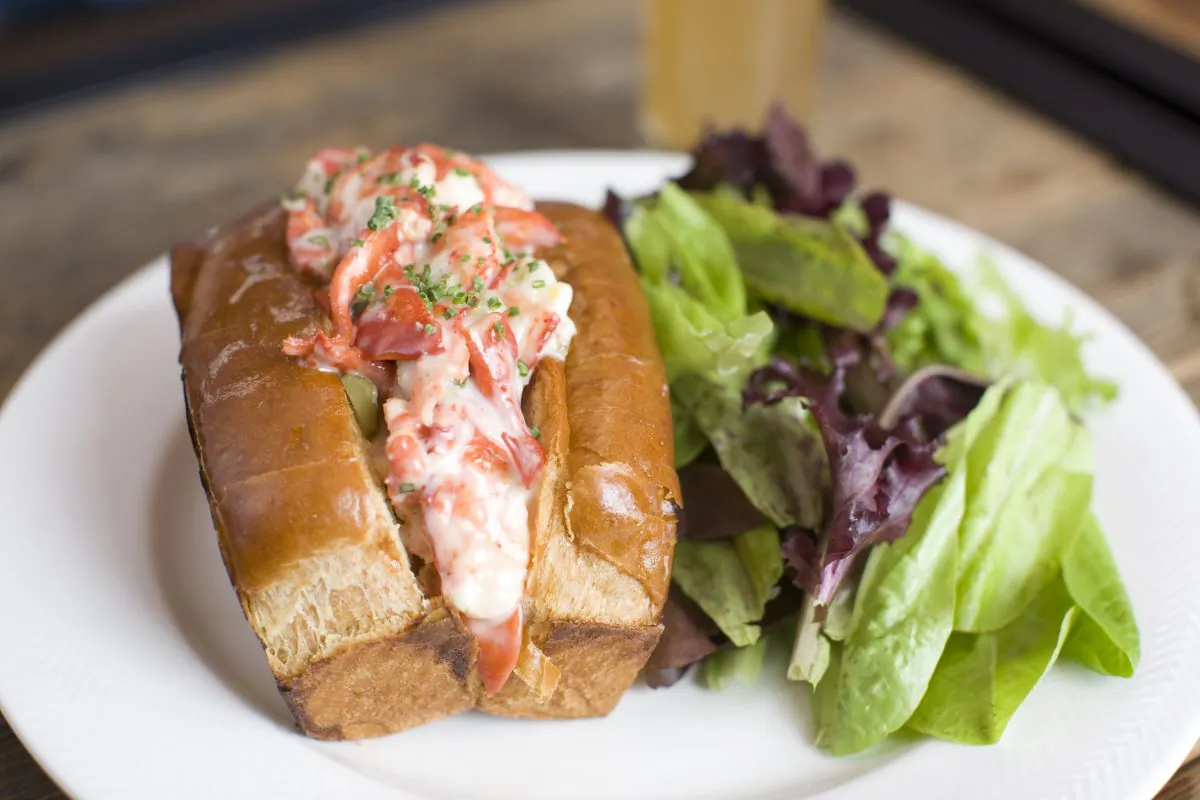 Lobster Roll at Craft & Claw. (Courtesy of Hudson New York)