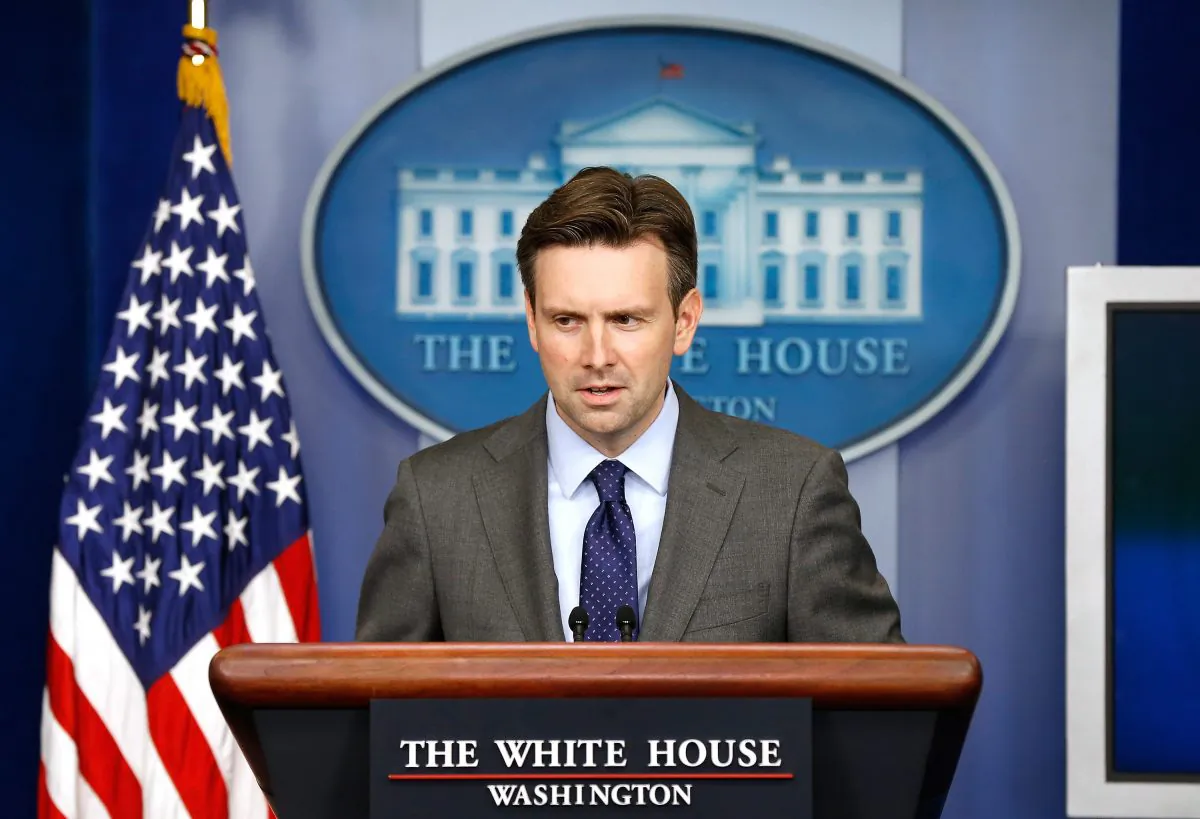 White House Press Secretary Josh Earnest briefs members of the press on the resignation of U.S. Secret Service Director Julia Pierson from the White House briefing room October 1, 2014 in Washington, DC. Pierson resigned in the wake of Omar Gonzalez allegedly jumping over the White House fence and entering the residence of the President.  (Photo by Win McNamee/Getty Images)