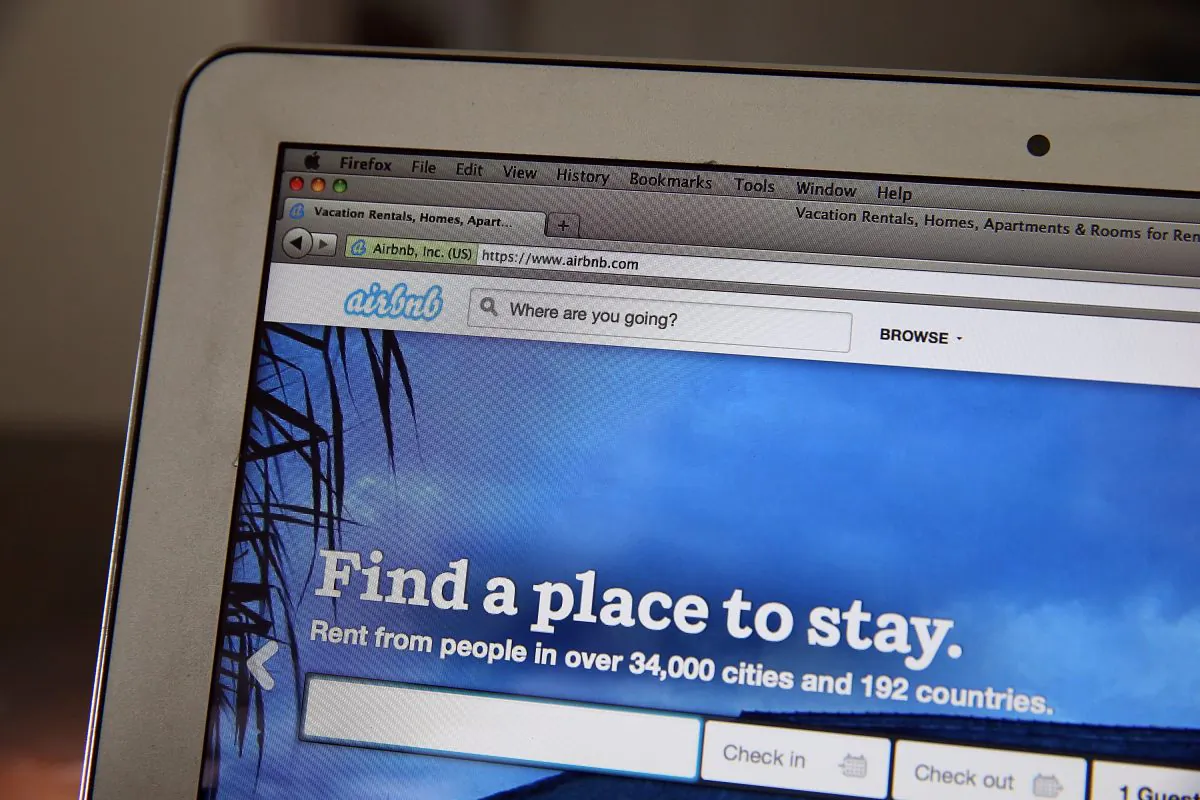 The Airbnb website is displayed on a laptop on April 21. (Justin Sullivan/Getty Images)