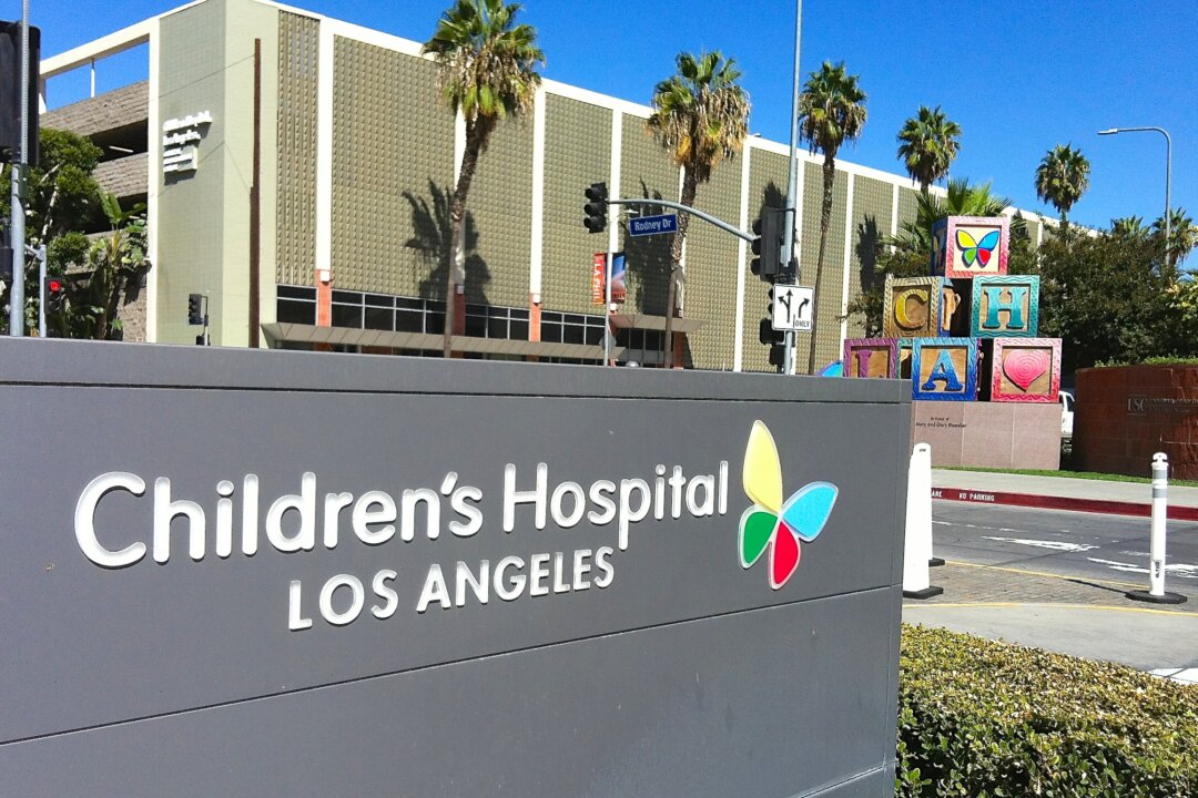 A patient at the Children's Hospital of Los Angeles was one of two cases in L.A. County of Enterovirus D68 confirmed by county officials on Oct. 2. (Sarah Le/Epoch Times)