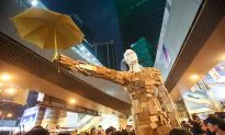 Hong Kong Students Dig In on Deadline to Leave