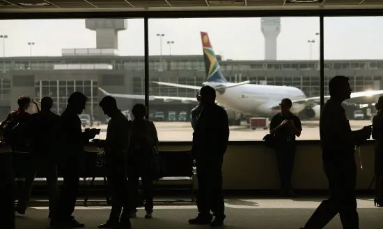 Chinese Students Interrogated, Deported at US Airport for Connections With the CCP