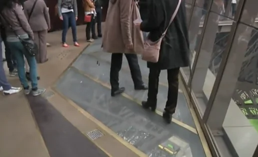 Eiffel Tower Unveils New Glass Floor 57 Meters Above Paris (Video)