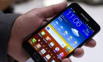 Buyers of the Samsung Galaxy S5, Note 4, or Tab S Might Get a Netflix Subscription for Free