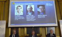 Super-Zoom Microscopes Earn Chemistry Nobel to 2 Americans, 1 German