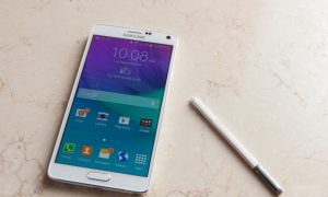 Samsung Galaxy Note 4: True iPhone 6 Competitor or Just Another Boring Smartphone?