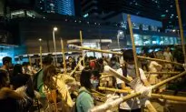 Hong Kong Pro-Democracy Protestors Erect Bamboo Barricades After Police Action and Unknown Interference (+Videos)
