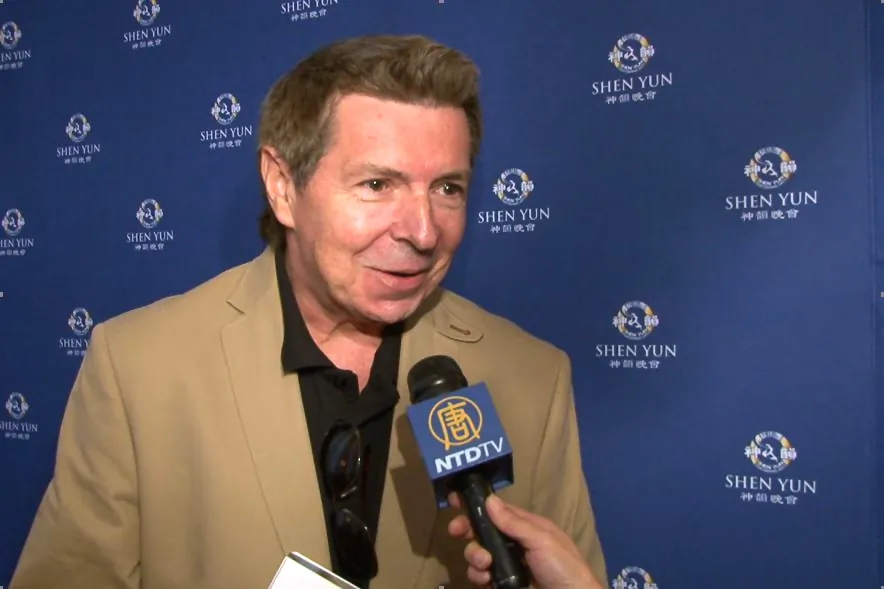 Musician Serge Khrichenko at the Shen Yun Symphony Orchestra performance, at the Kennedy Center, on Oct. 12, 2014. (Courtesy of NTD Television)