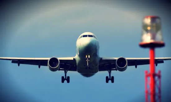 Have You Ever Wondered How WiFi Works on Planes? (Video)