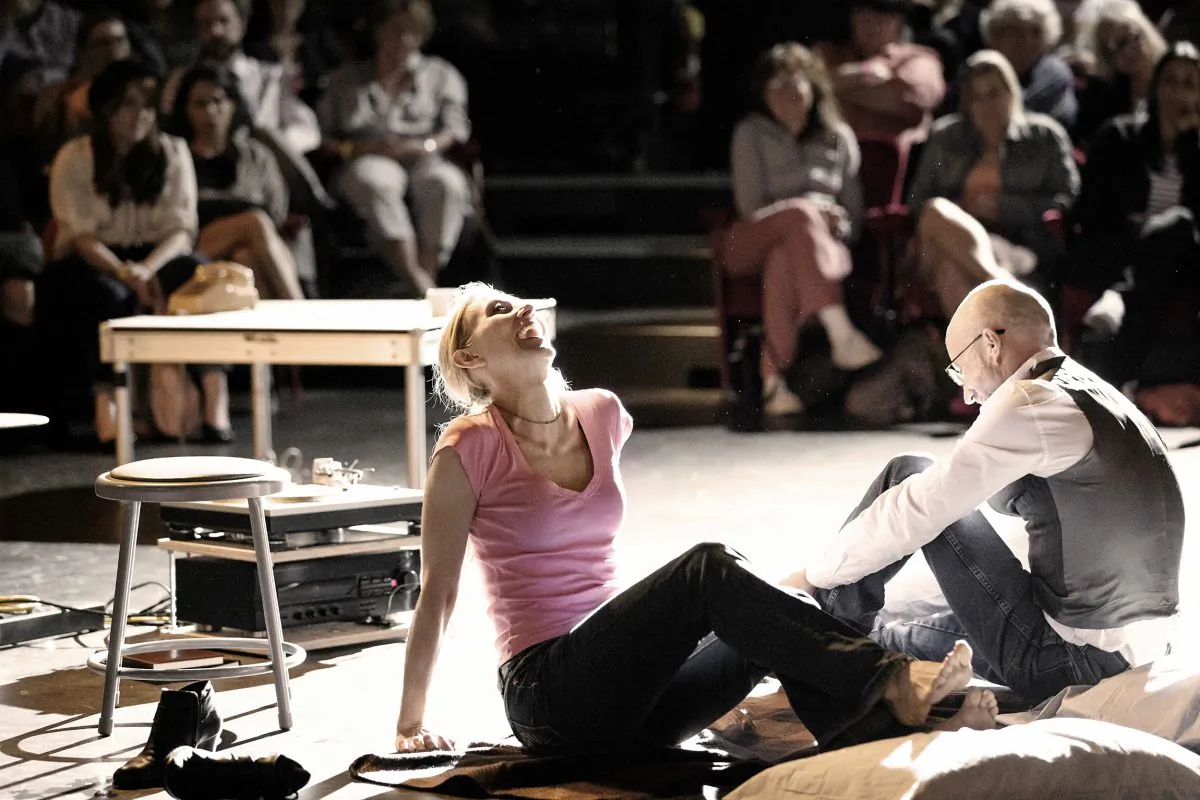 Tina Benko and Arliss Howard in “Scenes From a Marriage.” (Jan Versweyveld)