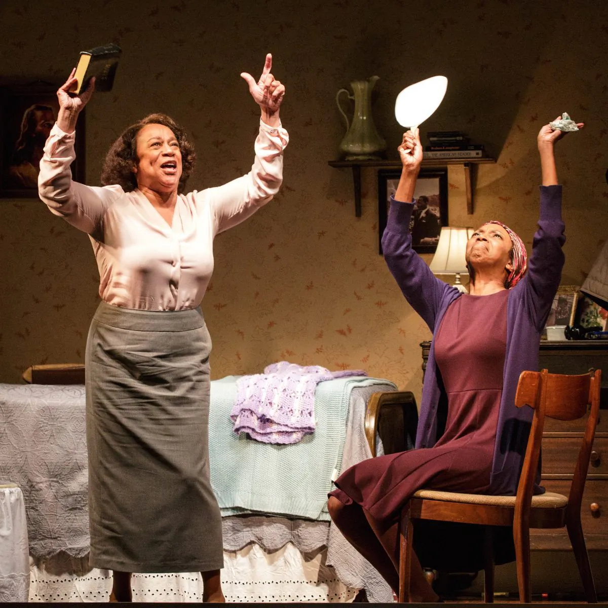(L–R) S. Epatha Merkerson and Sharon Washington in “While I Yet Live.”
(James Leynse)