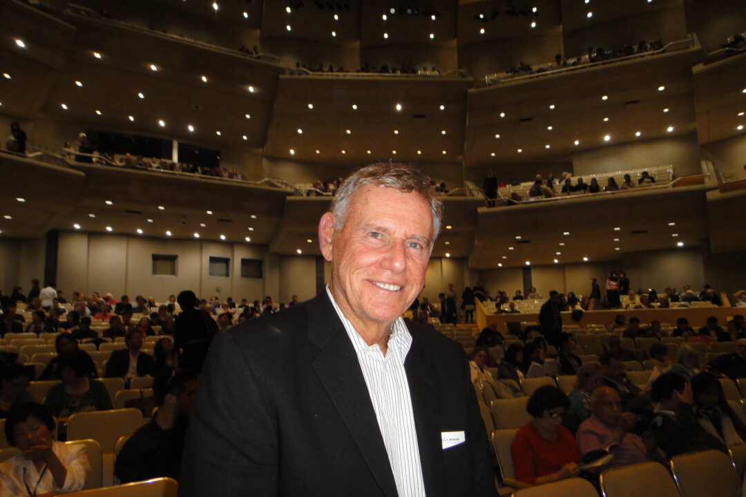 Michael Rosset, the owner and president of Homes Publishing Group, said the Shen Yun Symphony Orchestra and its vocalists had put on a perfect performance on Oct. 16, 2014 at the Roy Thomson Hall. (Dengyu Teng/Epoch Times)