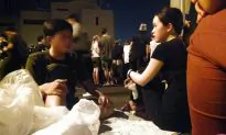 Visitors From the Mainland Get Taste of Democracy in Hong Kong